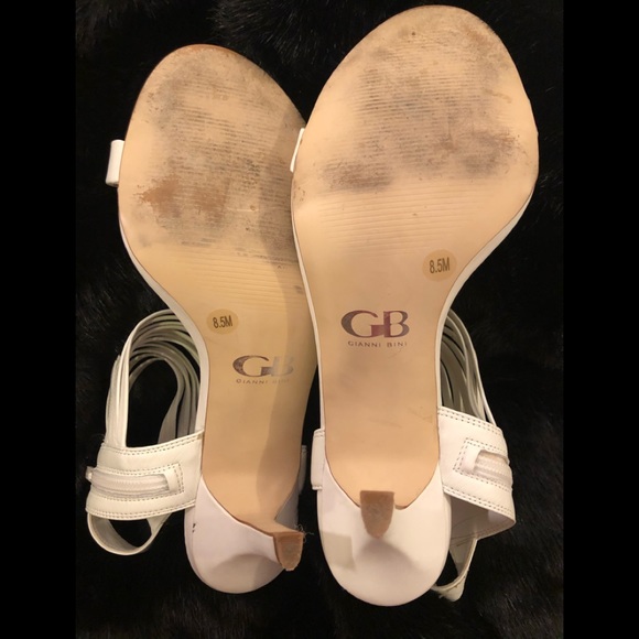 Gianna Bini Sandals - Picture 3 of 3